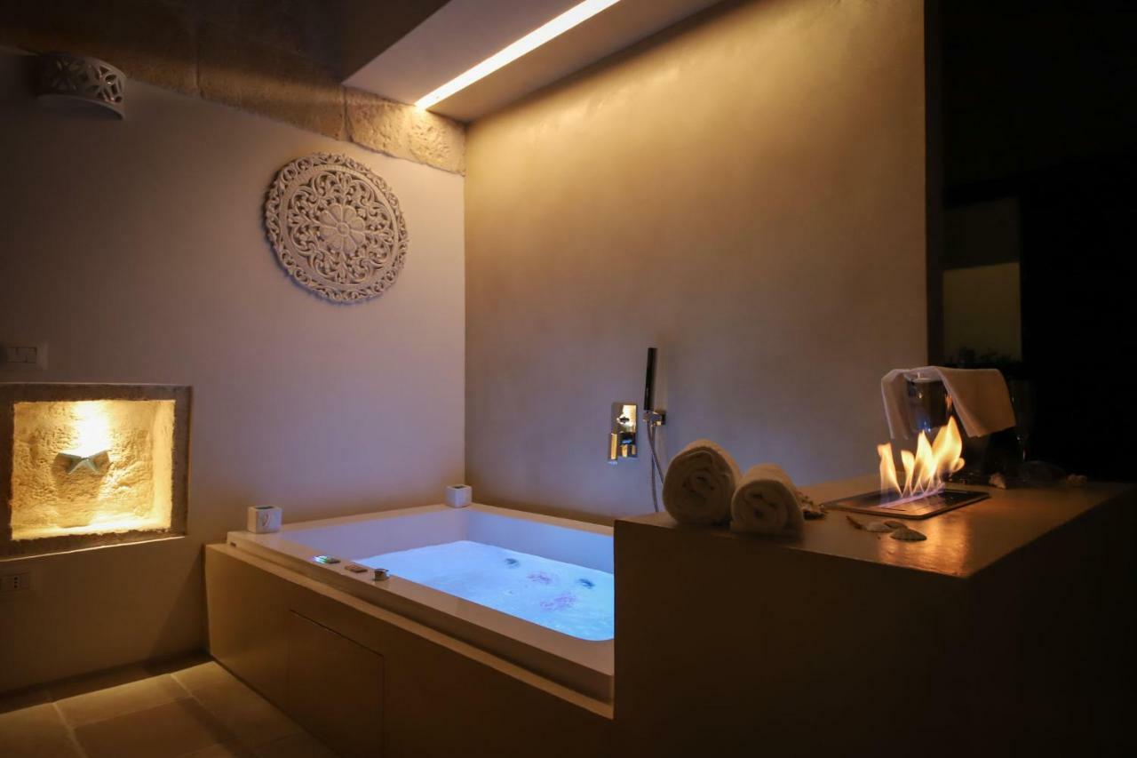 Suite 52 Monopoli Luaran gambar